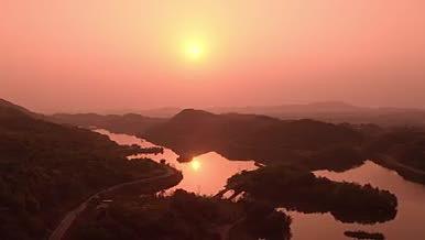 4k航拍自然湖光山水日落风光视频的预览图